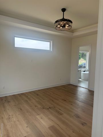 57192 Meadowridge Drive, Washington Township, MI 48094