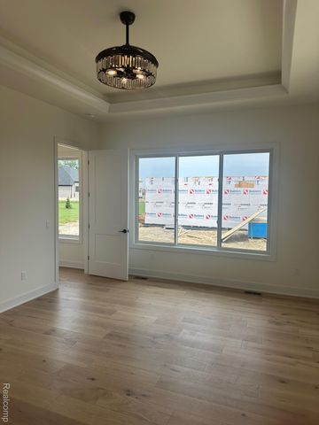 57192 Meadowridge Drive, Washington Township, MI 48094