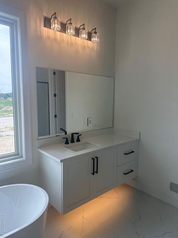 57192 Meadowridge Drive, Washington Township, MI 48094