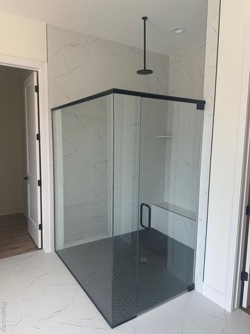 57192 Meadowridge Drive, Washington Township, MI 48094