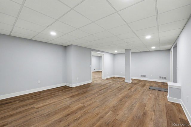 57192 Meadowridge Drive, Washington Township, MI 48094