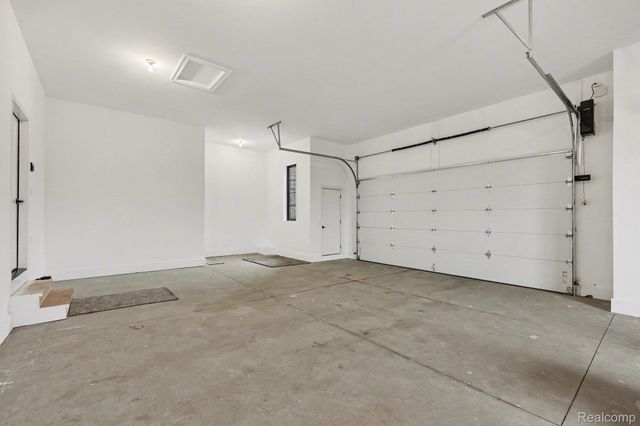 57192 Meadowridge Drive, Washington Township, MI 48094