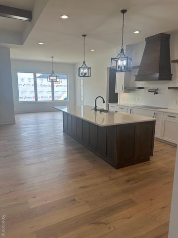 57192 Meadowridge Drive, Washington Township, MI 48094