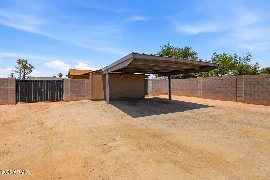 13822 N 47th Avenue, Glendale, AZ 85306 — photo 3