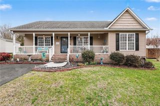 104 Cushwa Court, Thomasville, NC 27360