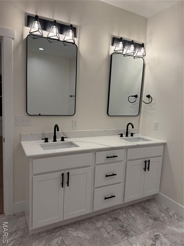 11392 Green Acres Trail, Hannibal, MO 63401