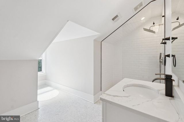 1207 DELAFIELD PL NW, Washington, DC 20011