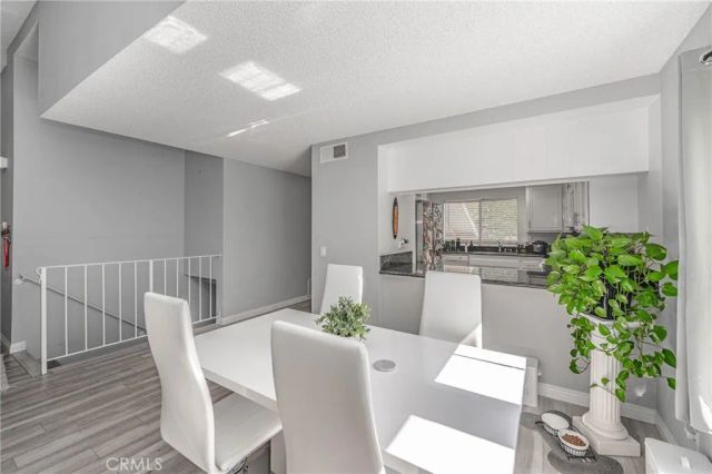 26212 Rainbow Glen, Newhall, CA 91321
