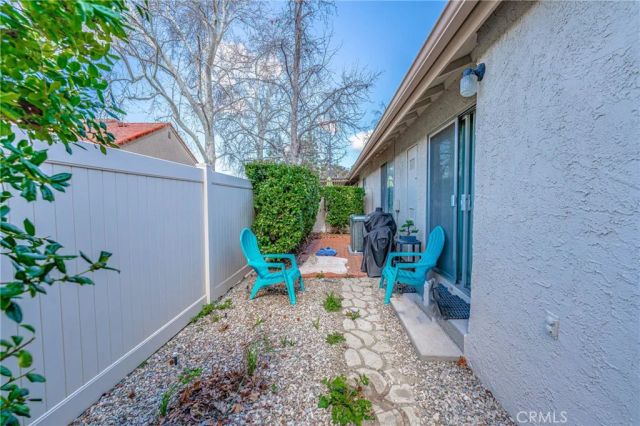 26212 Rainbow Glen, Newhall, CA 91321