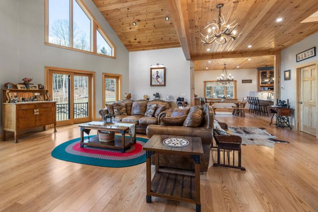 85 Button Hill Road, Tunbridge, VT 05077