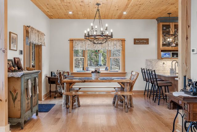 85 Button Hill Road, Tunbridge, VT 05077
