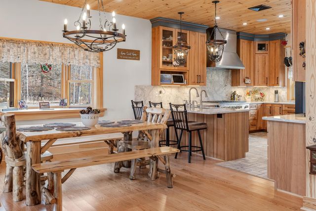 85 Button Hill Road, Tunbridge, VT 05077