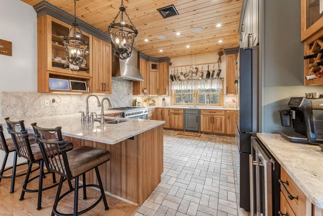 85 Button Hill Road, Tunbridge, VT 05077