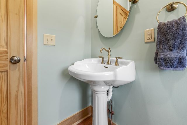 85 Button Hill Road, Tunbridge, VT 05077