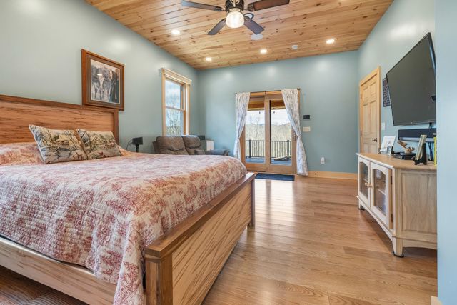 85 Button Hill Road, Tunbridge, VT 05077