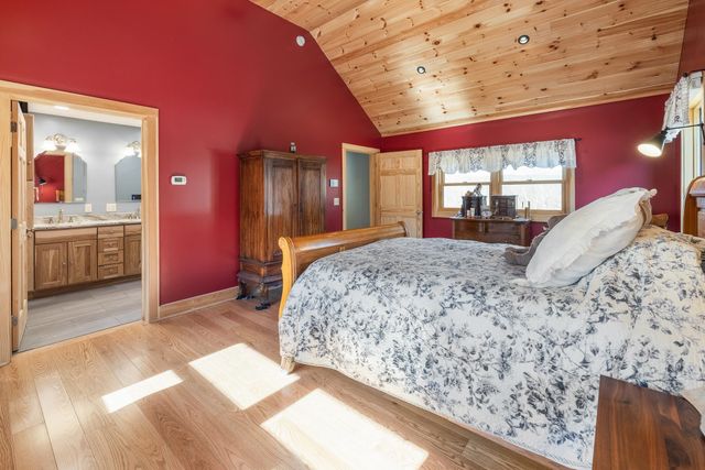 85 Button Hill Road, Tunbridge, VT 05077
