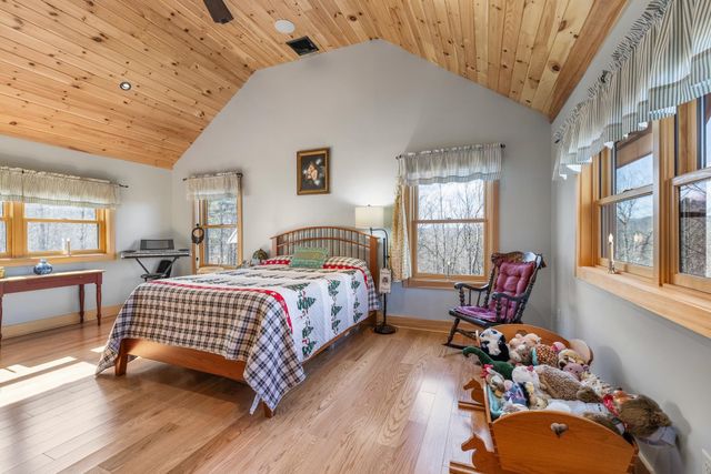 85 Button Hill Road, Tunbridge, VT 05077