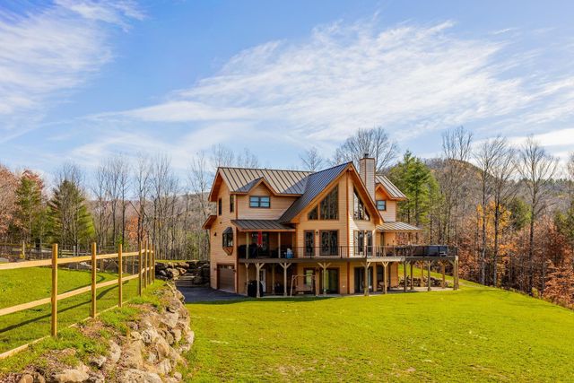 85 Button Hill Road, Tunbridge, VT 05077
