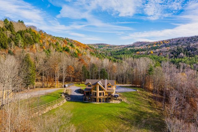 85 Button Hill Road, Tunbridge, VT 05077