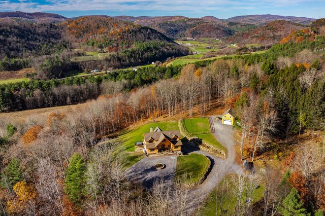 85 Button Hill Road, Tunbridge, VT 05077