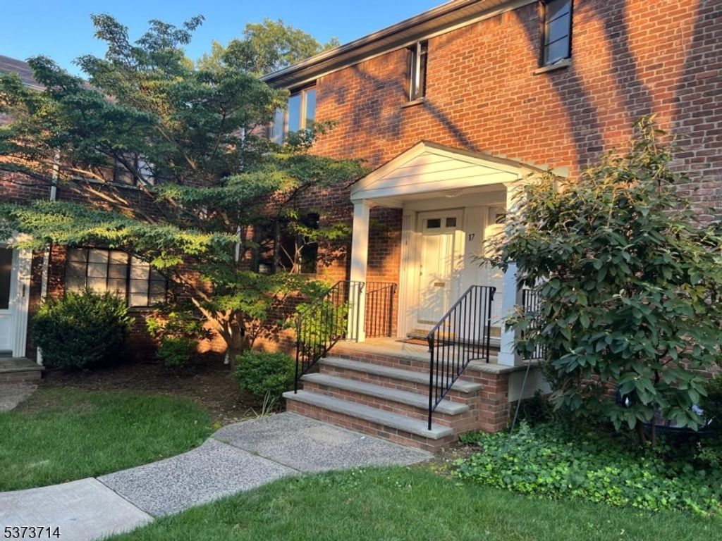 17 Troy Dr A, Springfield Twp., NJ 07081
