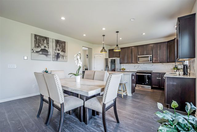 620 Holmdale Way, Ann Arbor, MI 48108