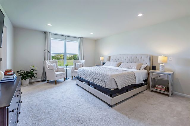 620 Holmdale Way, Ann Arbor, MI 48108