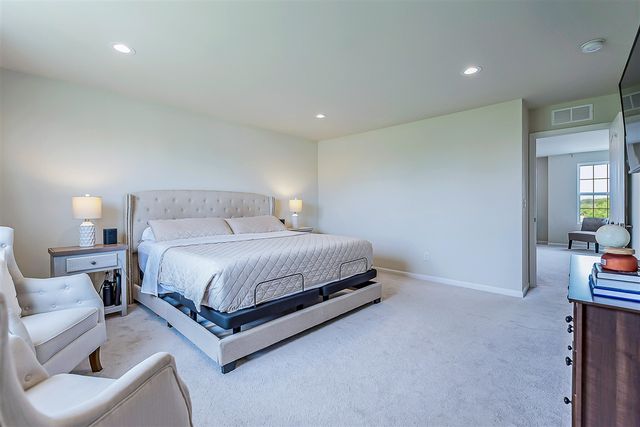 620 Holmdale Way, Ann Arbor, MI 48108