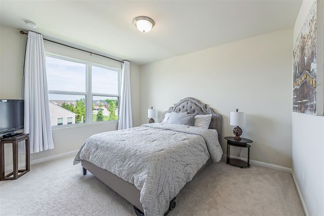 620 Holmdale Way, Ann Arbor, MI 48108