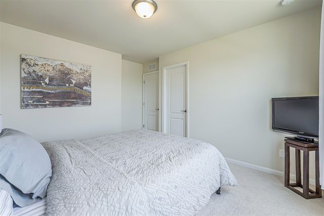 620 Holmdale Way, Ann Arbor, MI 48108
