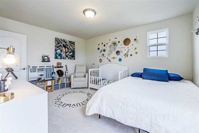 620 Holmdale Way, Ann Arbor, MI 48108
