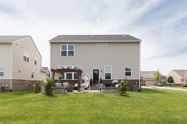 620 Holmdale Way, Ann Arbor, MI 48108