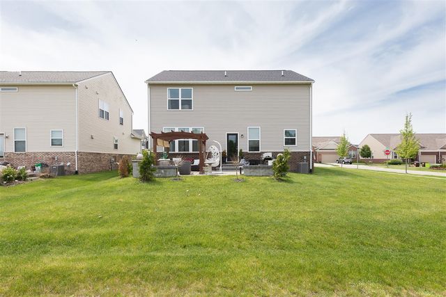 620 Holmdale Way, Ann Arbor, MI 48108