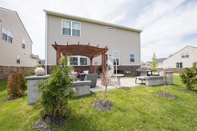 620 Holmdale Way, Ann Arbor, MI 48108