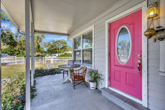 736 Rockland Drive, West Palm Beach, FL 33405