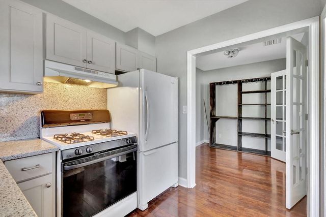 736 Rockland Drive, West Palm Beach, FL 33405