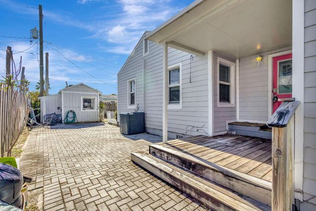 736 Rockland Drive, West Palm Beach, FL 33405