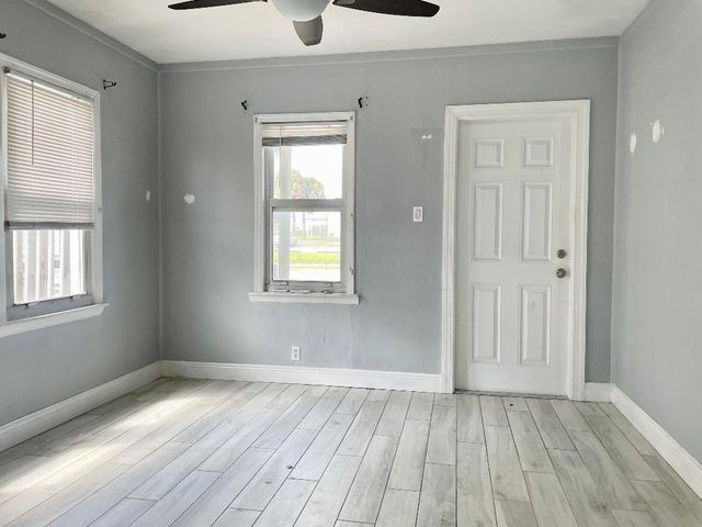 736 Rockland Drive, West Palm Beach, FL 33405