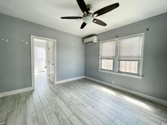 736 Rockland Drive, West Palm Beach, FL 33405