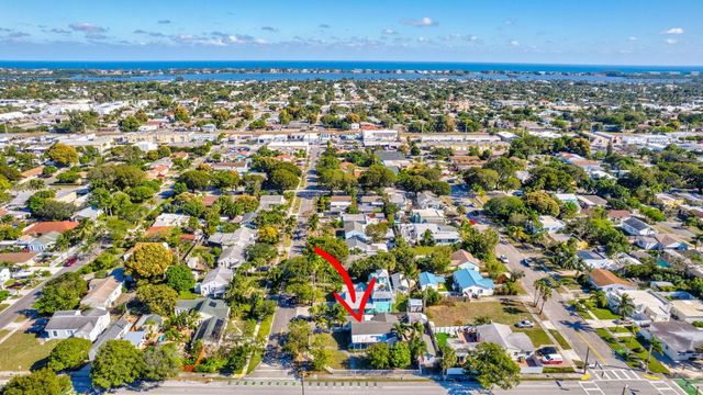 736 Rockland Drive, West Palm Beach, FL 33405