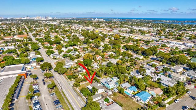 736 Rockland Drive, West Palm Beach, FL 33405