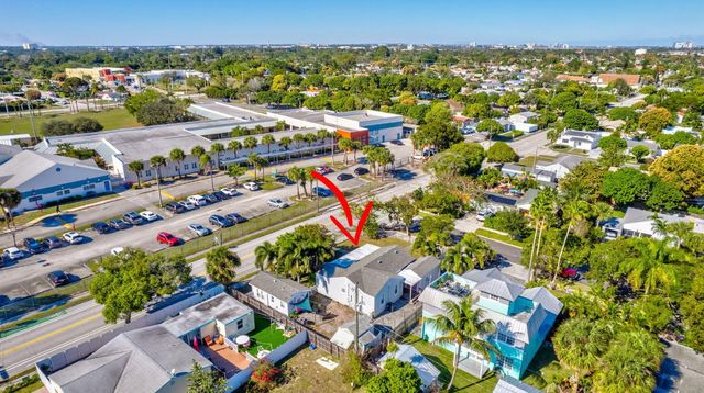 736 Rockland Drive, West Palm Beach, FL 33405