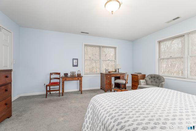 6 Rollwood Drive, Guilford, CT 06437