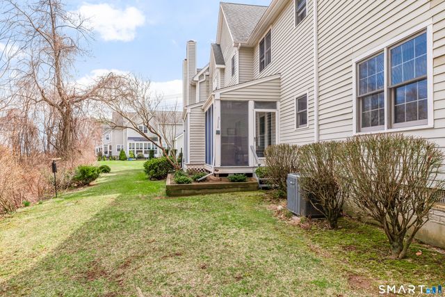 6 Rollwood Drive, Guilford, CT 06437