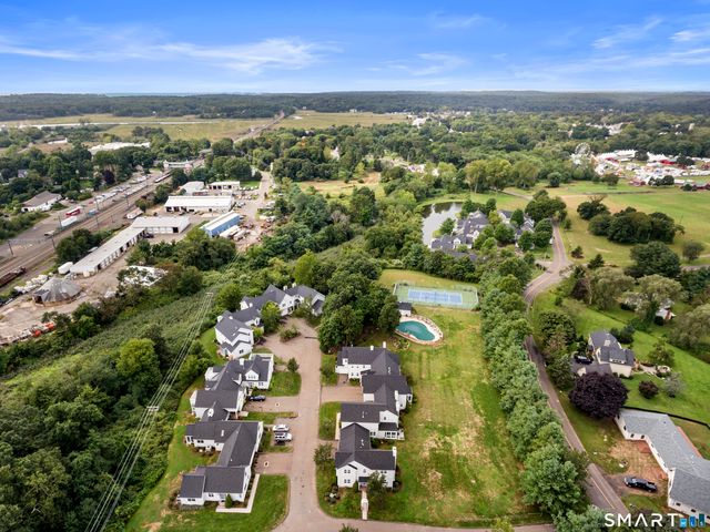 6 Rollwood Drive 6, Guilford, CT 06437