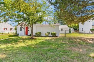 142 Center AVE, Newport News, VA 23601