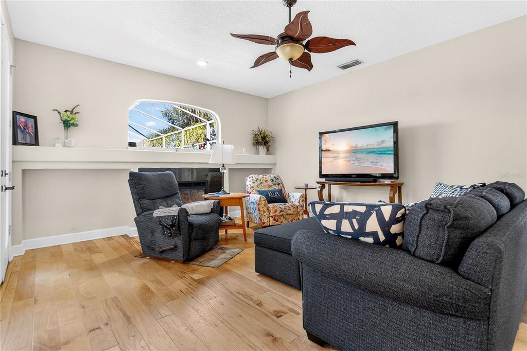 Image 13 of property listing at 2301 RIDGESIDE ROAD, Apopka, FL 32712