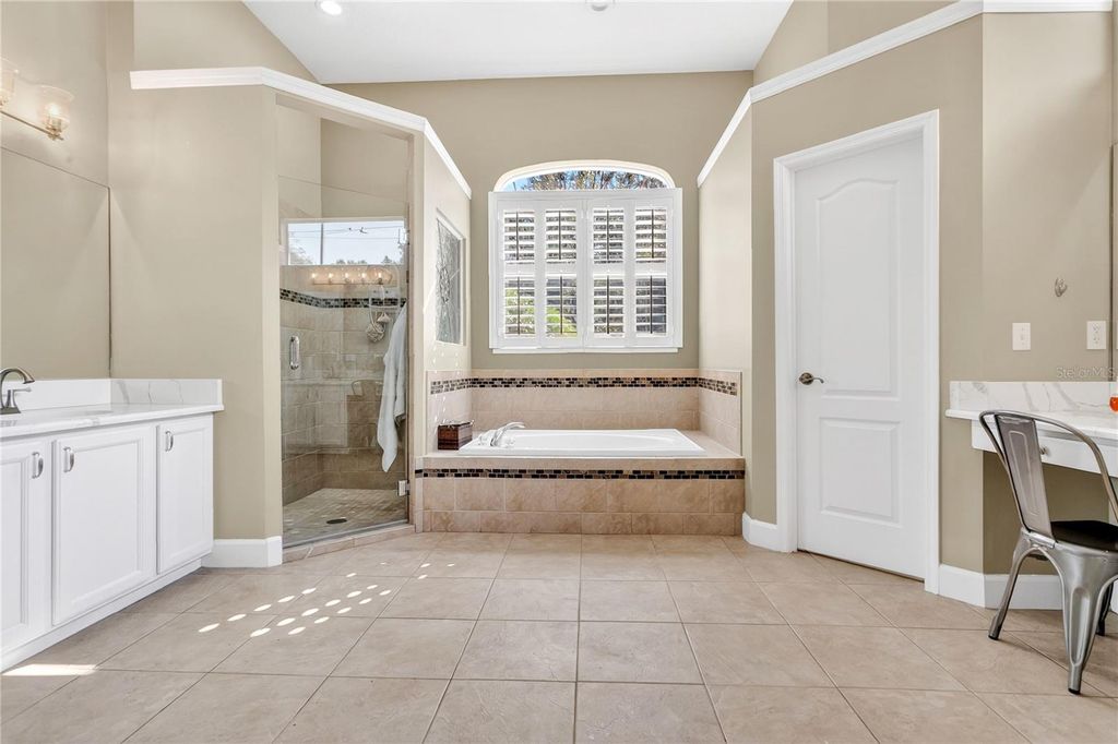 Image 19 of property listing at 2301 RIDGESIDE ROAD, Apopka, FL 32712