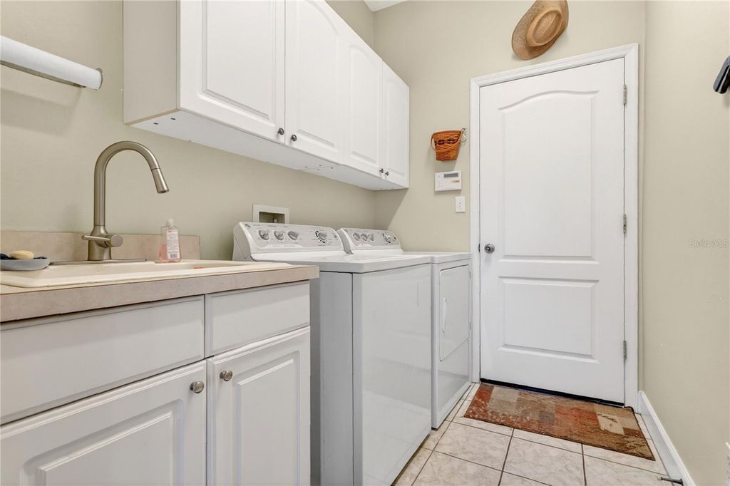 Image 27 of property listing at 2301 RIDGESIDE ROAD, Apopka, FL 32712