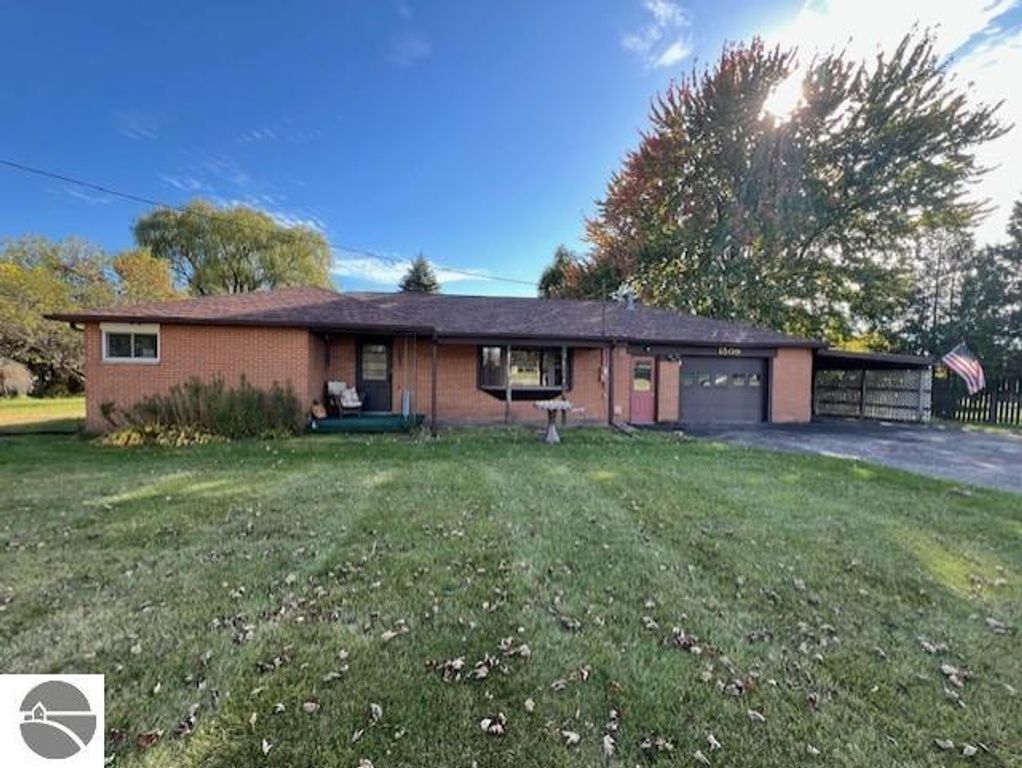 1509 M-55, Tawas City, MI 48763